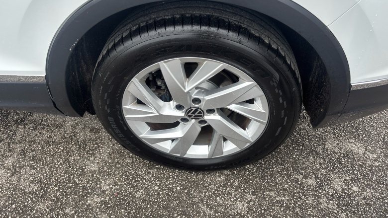 Volkswagen Tiguan 1.5 TSI 150 Life 5dr Petrol Estate